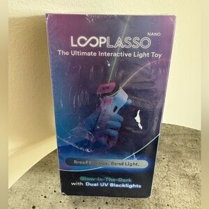 *NEW/SEALED BOX* Nano LoopLasso Interactive Light Toy 4 Interchangeable Strings